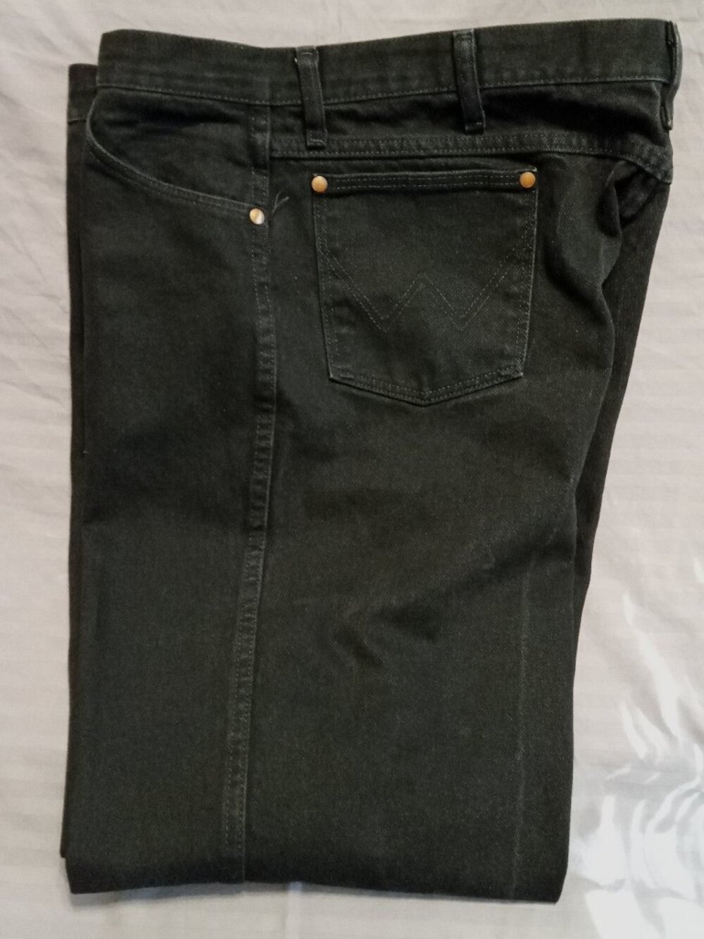936WBK / Men’s Wrangler Shadow Black Cowboy Cut Jeans (40 x 30) SKU-WJ-1